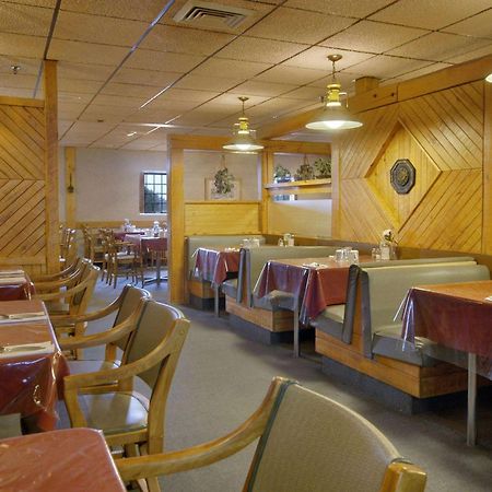 Howard Johnson By Wyndham Portage La Prairie Εξωτερικό φωτογραφία