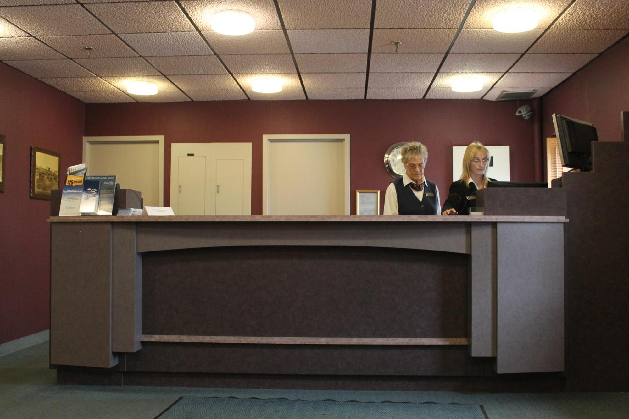 Howard Johnson By Wyndham Portage La Prairie Εξωτερικό φωτογραφία