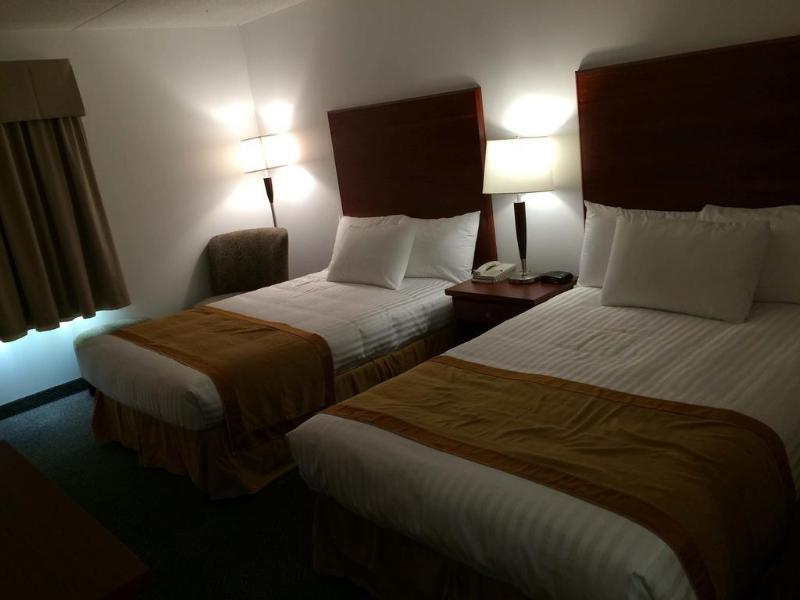 Howard Johnson By Wyndham Portage La Prairie Εξωτερικό φωτογραφία