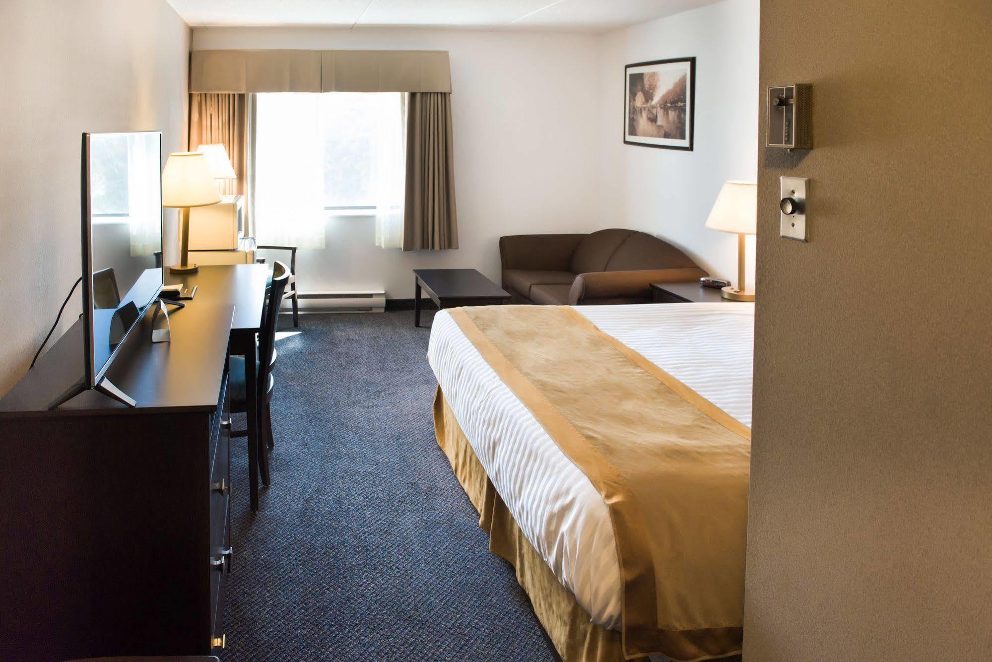 Howard Johnson By Wyndham Portage La Prairie Εξωτερικό φωτογραφία